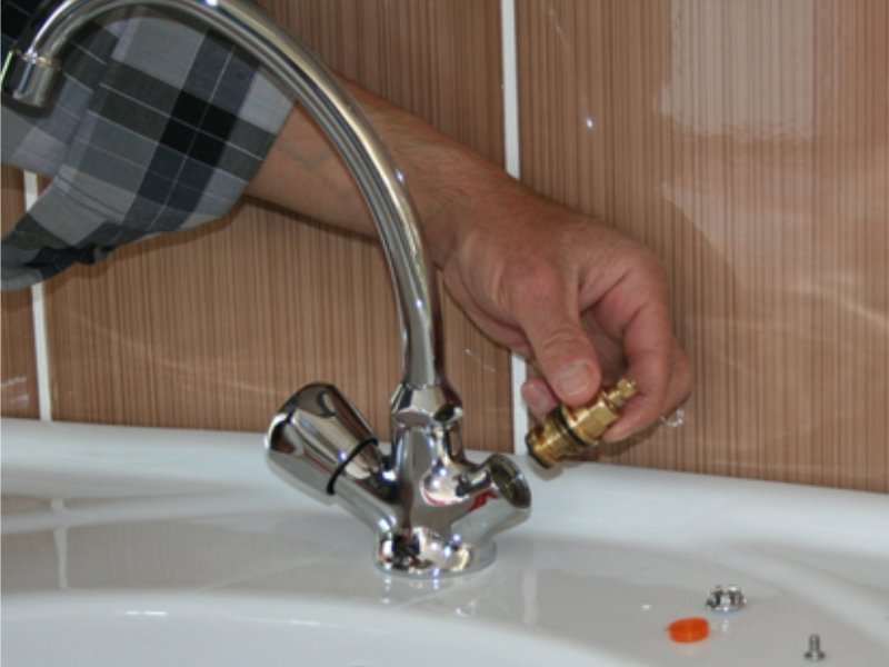 Usta ��in T�kla 